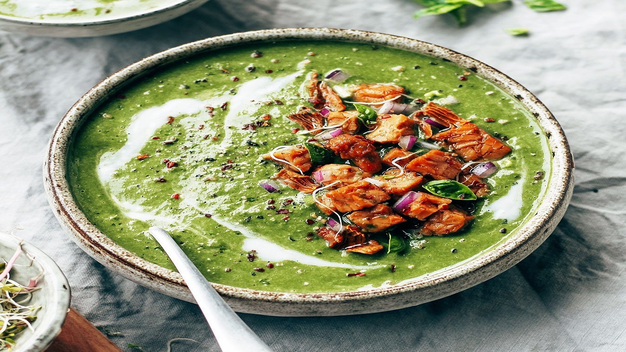 طرز تهیه سوپ اسفناج و عدس بسیار خوشمزه برای تقویت سیستم ایمنی