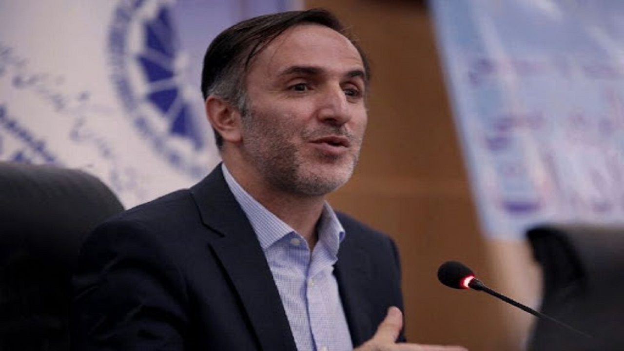 کارت بازرگانی ۲۴۰۰ صادرکننده تعلیق شد/ صادرکنندگان تا پایان امروز فرصت دارند ارزشان را برگردانند