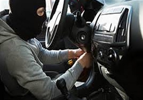توقیف پژو ۴۰۵ با ۱۰۲ کیلو تریاک در نایین/ کشف ۲۴ فقره سرقت داخل خودرو دراصفهان