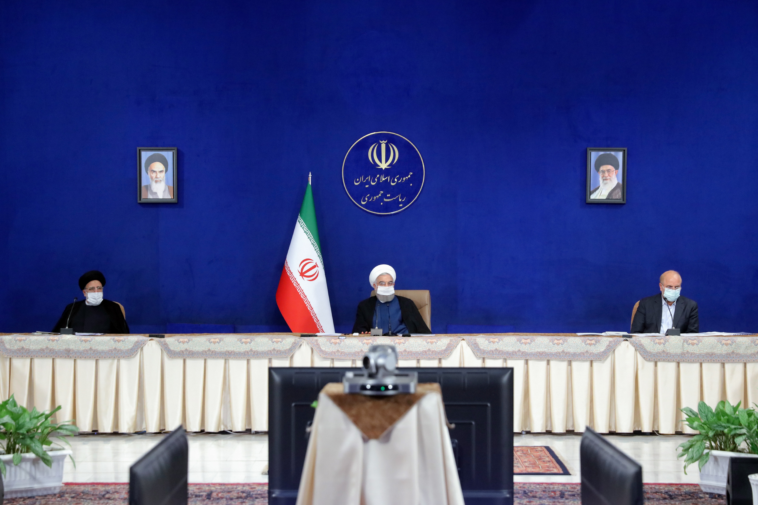 جلسه شورای عالی هماهنگی اقتصادی با حضور سران قوا برگزار شد