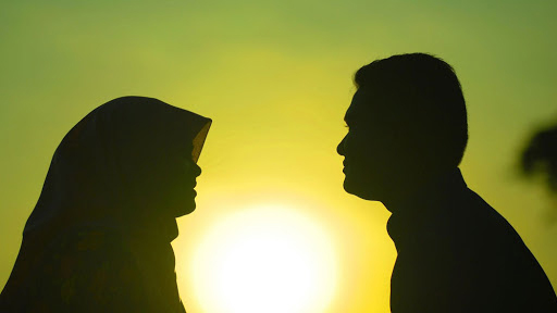 گفت&zwnj;وگوی صمیمانه زوجین یکی از اصول مهم زندگی موفق