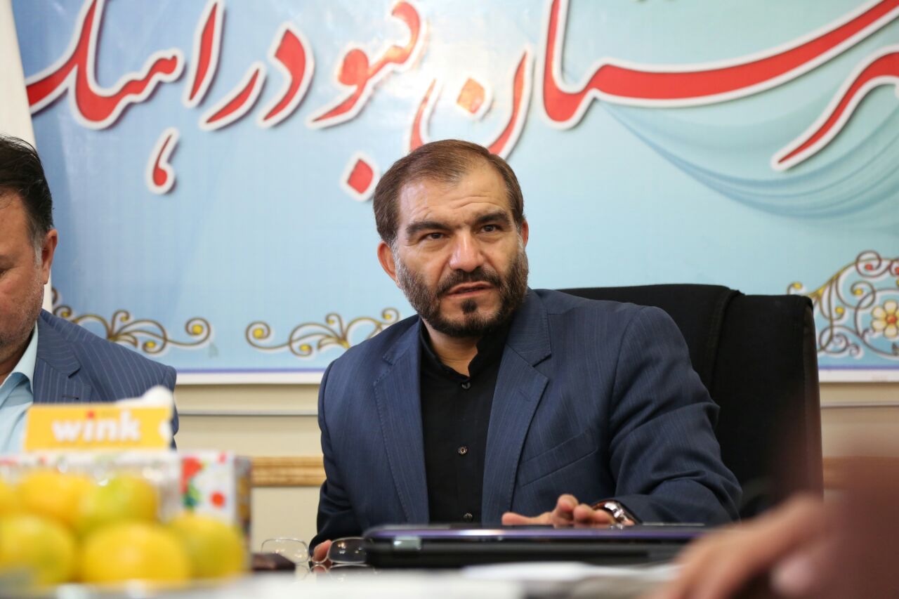 ابراز انتقاد فرماندار کبودراهنگ از نبود دستگاه سی تی اسکن در بیمارستان امام رضا