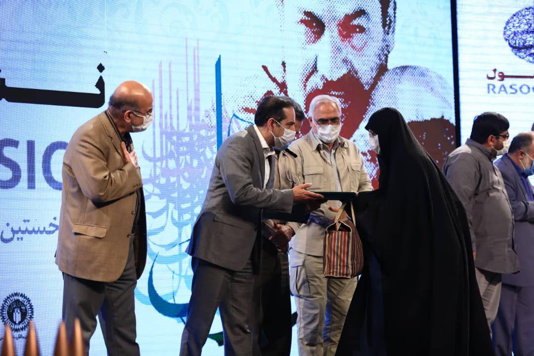 شانزدهمین جشنواره بین المللی فیلم مقاومت با رونمایی از &laquo;نشان رسول&raquo; کلید خورد