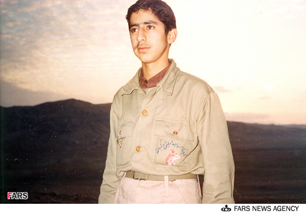 ۱۰ روضه&zwnj;خوان مشهور جبهه&zwnj;ها/ نوحه&zwnj;ای که باعث اخراج مداح از گردان شد!