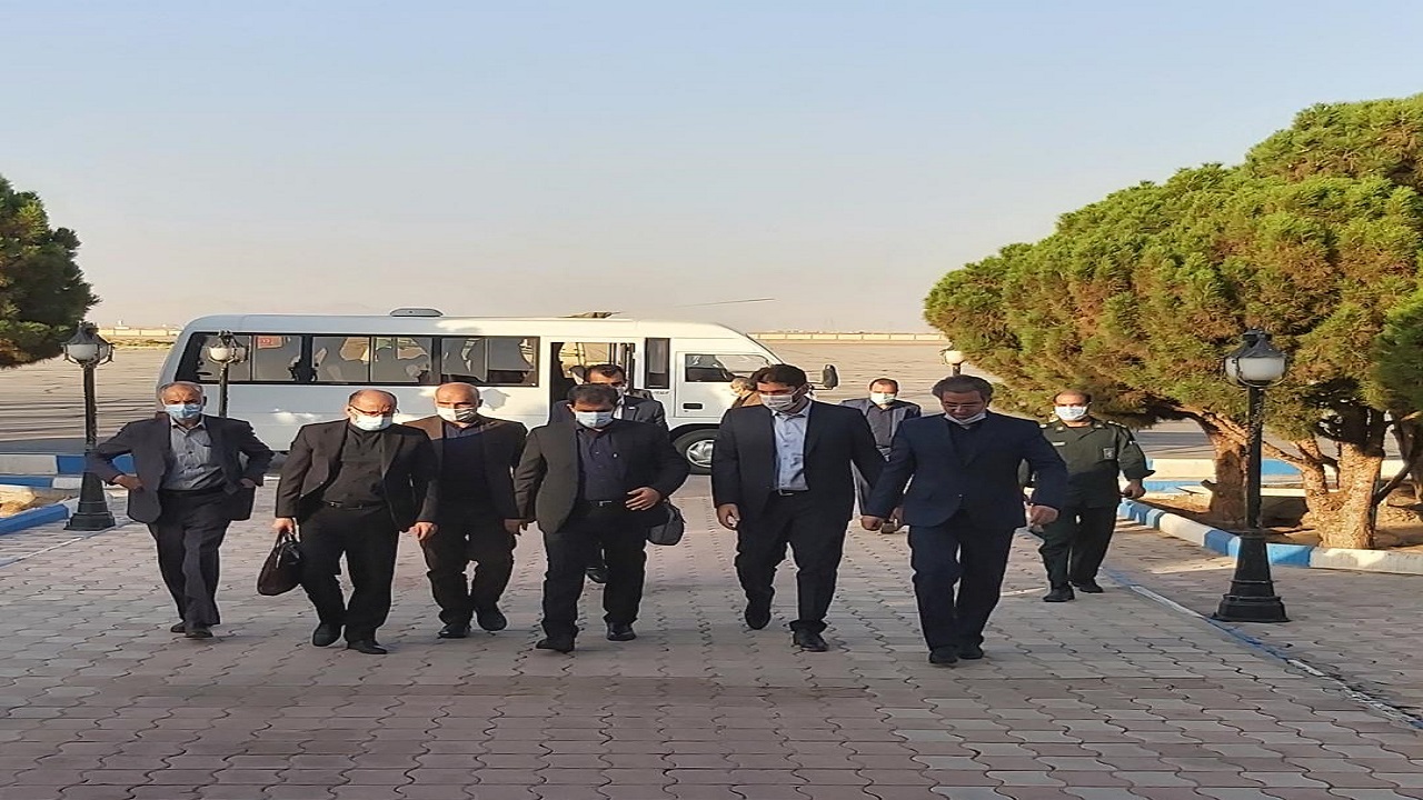 معاون وزیر صنعت، معدن و تجارت وارد یزد شد