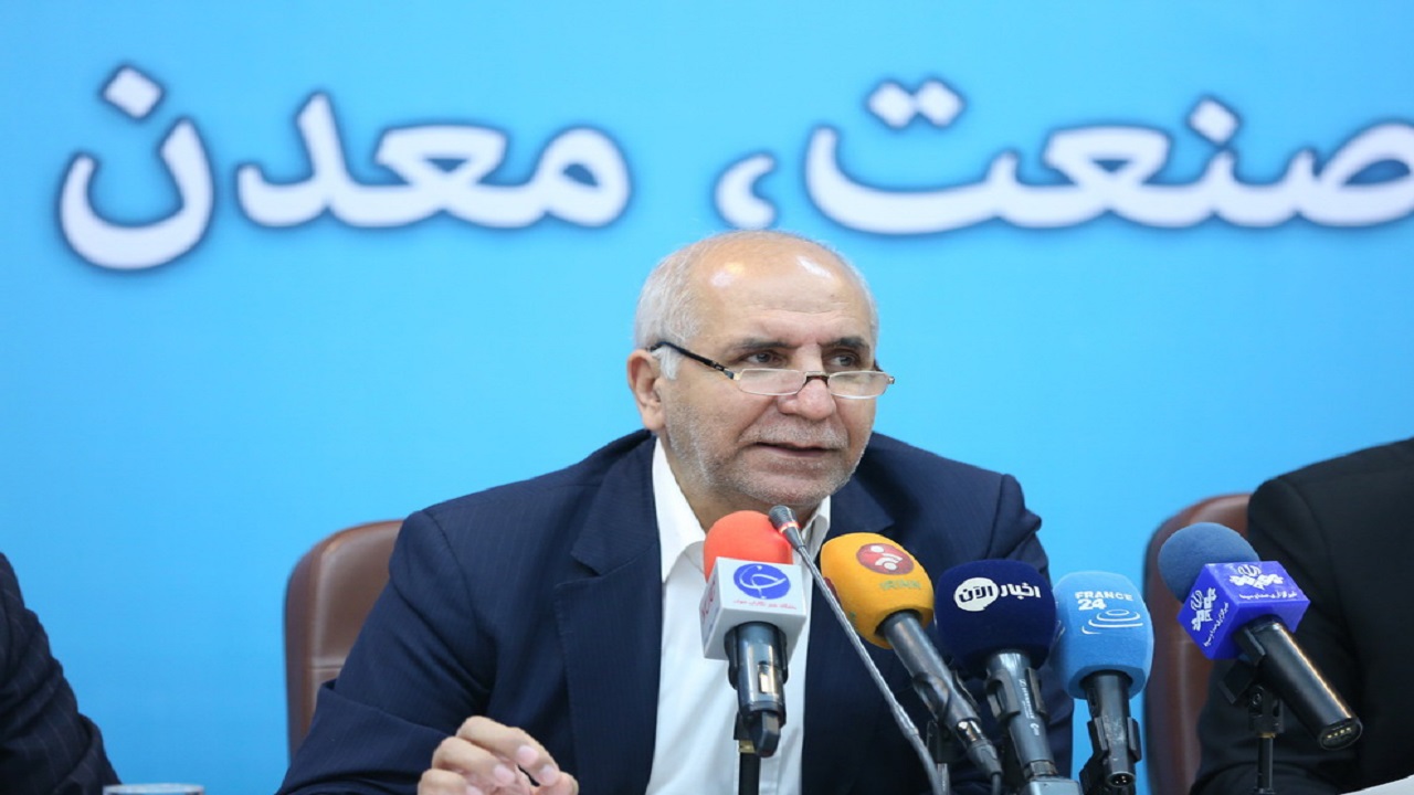 کاهش صادرات سنگ خام/ به اقتصاد بدون نفت نزدیکیم