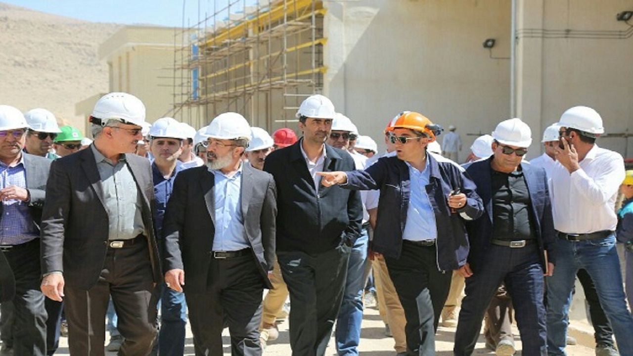 لزوم اشتغال مدیران میانی پروازی در مناطق پتروشیمی به کدام دلیل؟