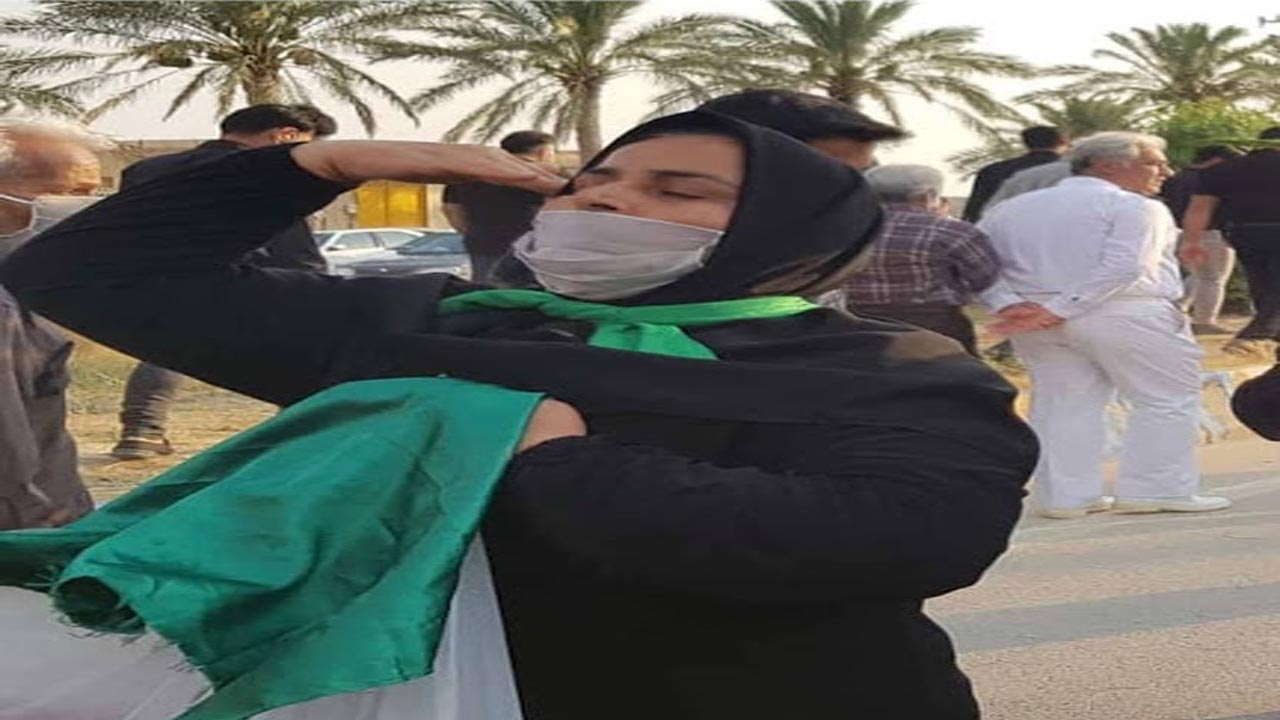 گفت‌وگو با مادر و همسر یکی از شهدای دریایی ناوچه کنارک/ صد قدم تا منزل ابدی پسرم فاصله دارم