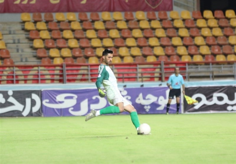دروازه بان ملی پوش در راه پرسپولیس