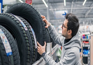 رانندگان براساس پیمایش لاستیک دریافت می‌کنند/ توزیع لاستیک رانندگان درون شهری برعهده وزارت کشور و شهرداری هاست