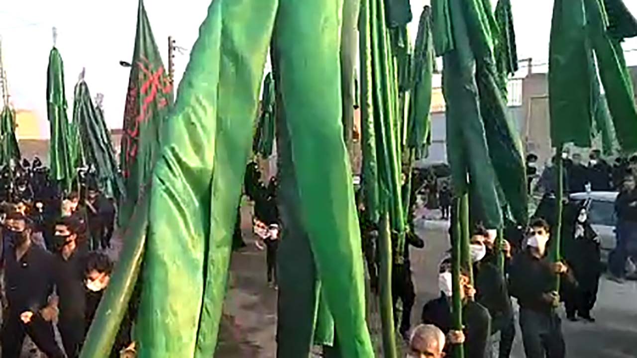 مراسم سوگواری اباعبدالله الحسین(ع) در روستای مهدی‌آباد + فیلم