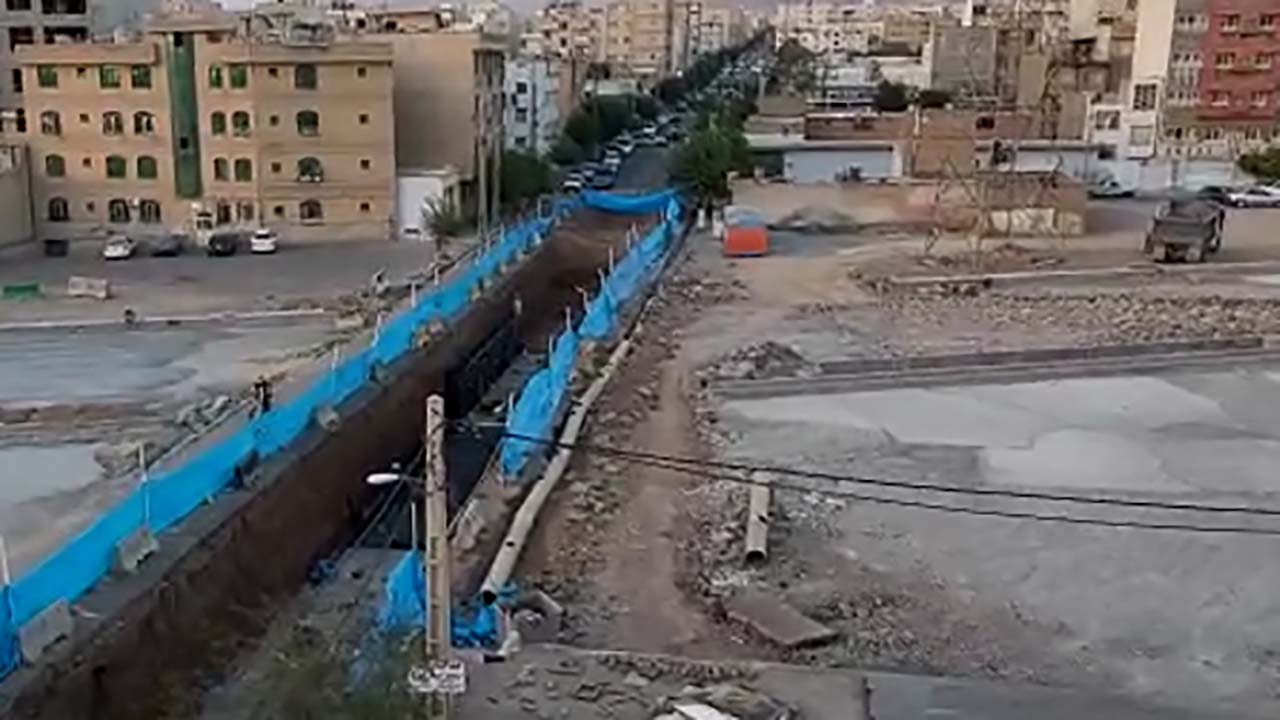 دشواری تردد شهروندان در منطقه ۱۵ تهران + فیلم