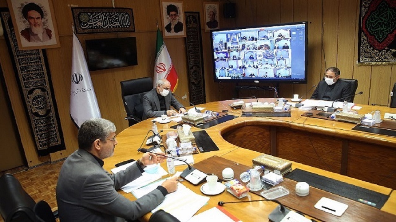 مهارتهای معلمان و خانواده‌ها باید به مهارت‌های دانش‌آموزان نزدیک شود