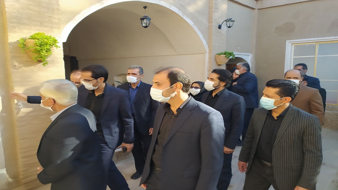 بهره برداری از خانه بوم گردی بینا در خوسف