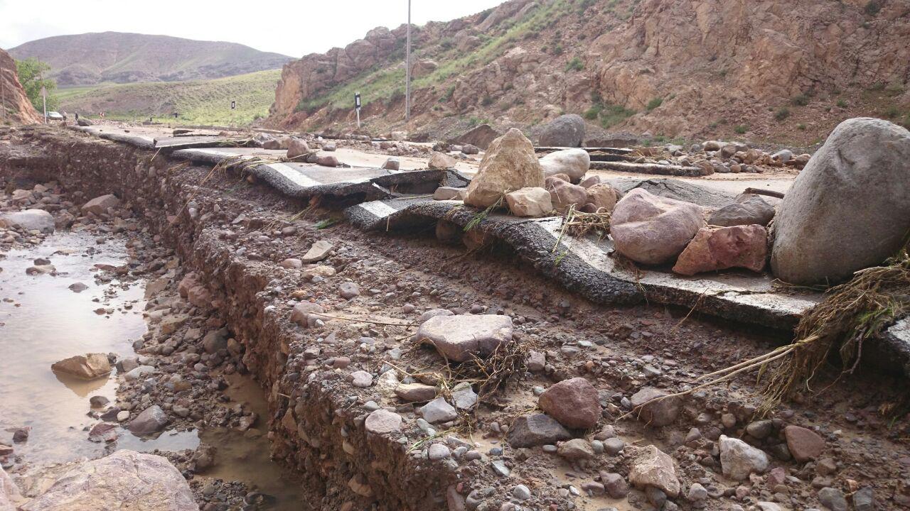 خسارت سیل به ۴۰۰ واحد مسکونی در رابر