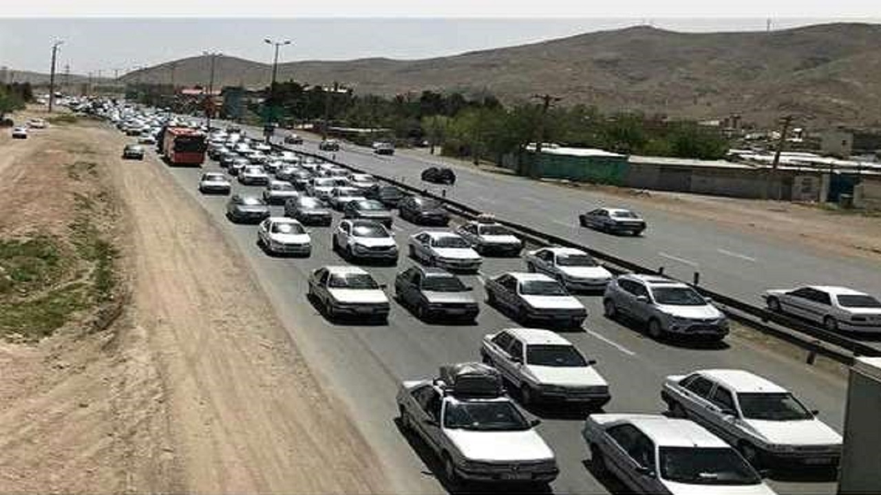 ترافیک پر حجم در جاده‌های استان سمنان