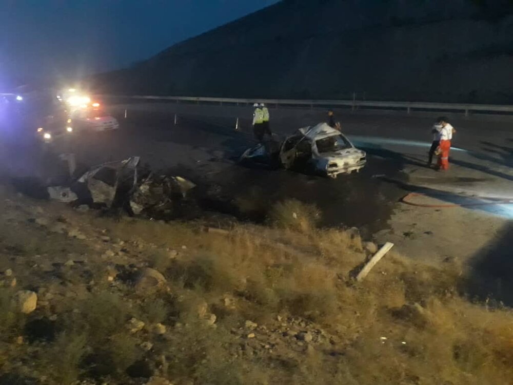 ۲۰ مصدوم حاصل تصادفات شب گذشته در آزاد راه ساوه همدان