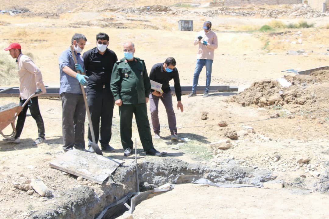 گروه&zwnj;های جهادی سربازان جبهه محرومیت زدایی و فقر زدایی هستند که در طی این چند سال بسیاری از تهدیدات را به فرصت تبدیل کنند