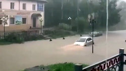 بارش باران مرگبار در هند + فیلم