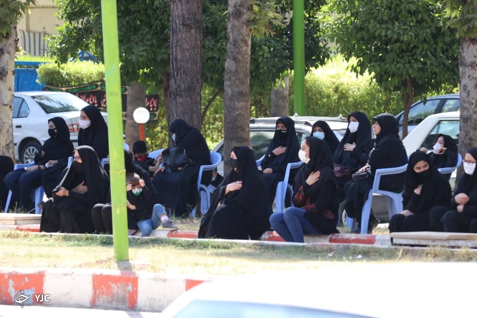 پایگاه شهید دوران شیراز در روز عاشورا معطر از ذکر یا حسین (ع)