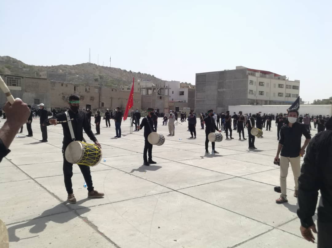 برگزاری مراسم عاشورای حسینی و اقامه نماز ظهر عاشورا در هرمزگان