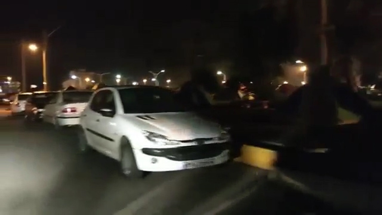 حضور مسافران در این روزهای کرونایی در شهر بندر انزلی + فیلم
