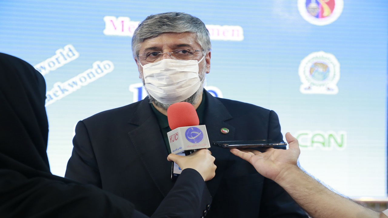 پولادگر: شهید زمانی‌نیا افتخار خانواده تکواندو است