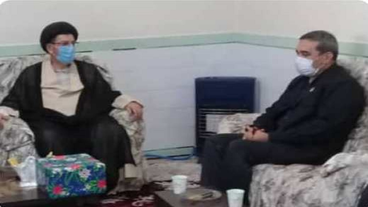 دیدار امام جمعه دزفول با رزمنده و جانباز دفاع مقدس