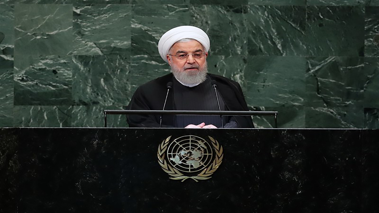روایت روحانی از زانوی آمریکا که روی گلوی ملت‌های جهان سنگینی می‌کند + فیلم