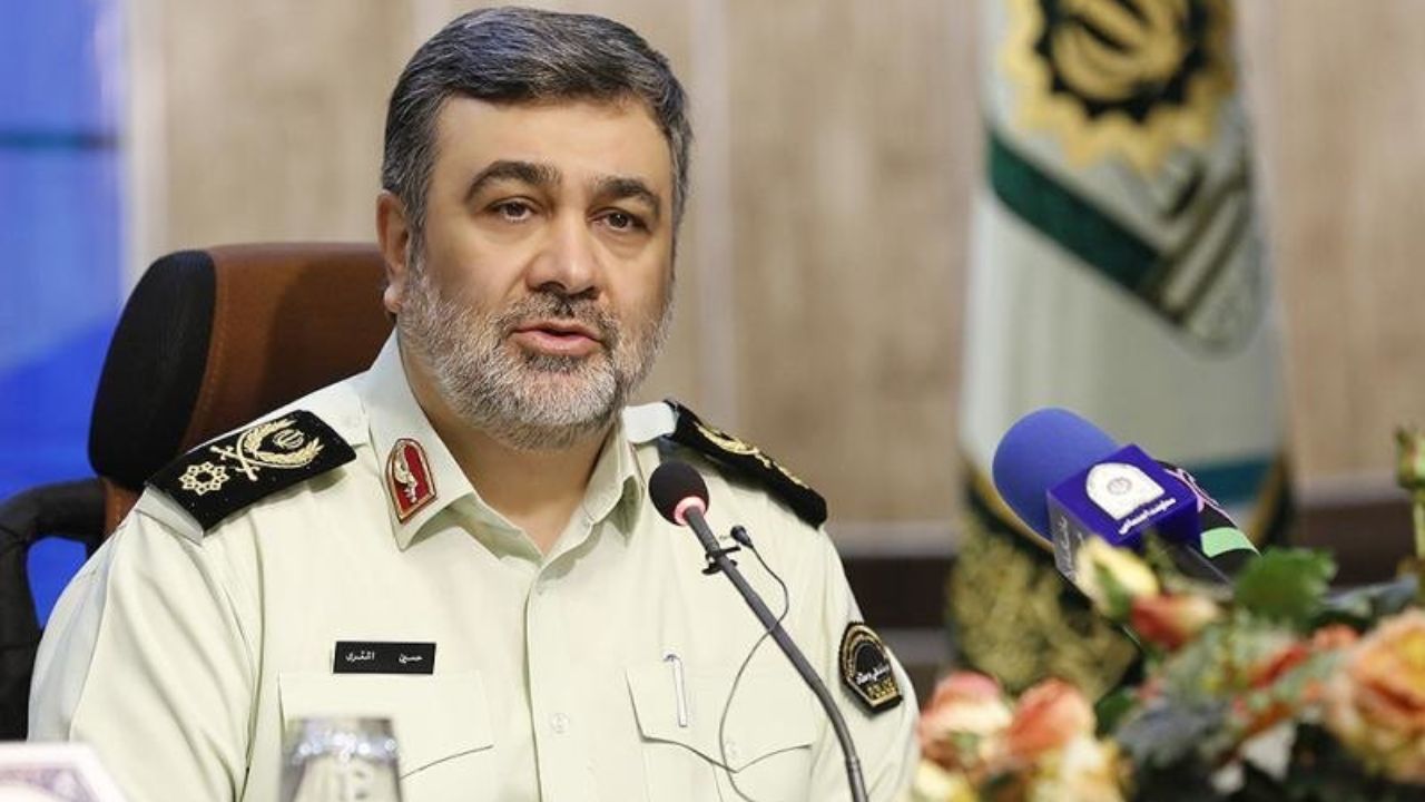 با افرادی که موجب رعب و وحشت مردم شوند برخورد می‌کنیم