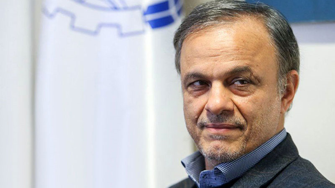 وزیر صنعت، معدن و تجارت وارد فارس شد