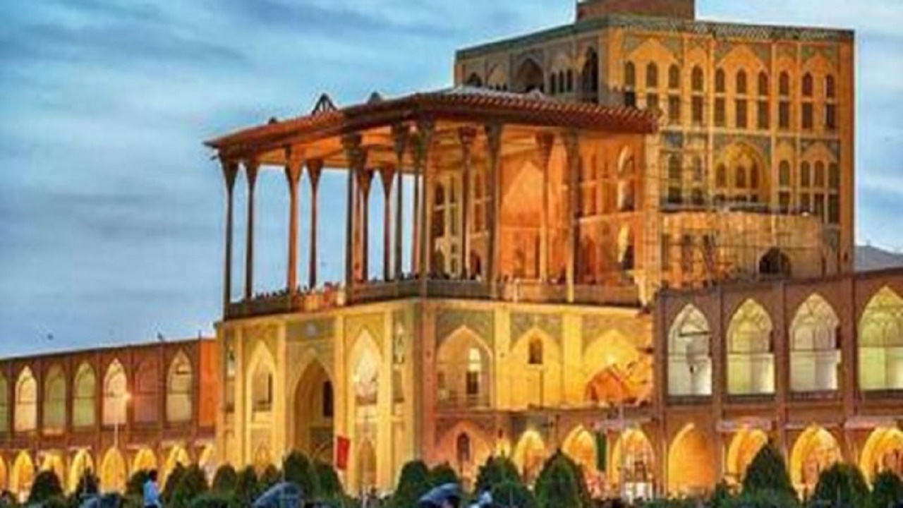 تعطیلی بناهای تاریخی و گردشگری اصفهان به‌دلیل شیوع مجدد کرونا