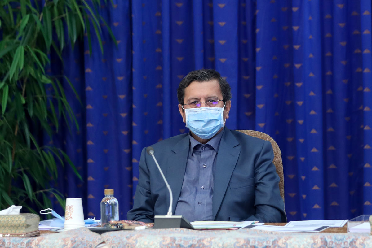 دلایل افزایش نرخ ارز در هفته‌های گذشته/ ۱۹ میلیار دلار ارز حاصل از صادرات در انتظار بازگشت به کشور