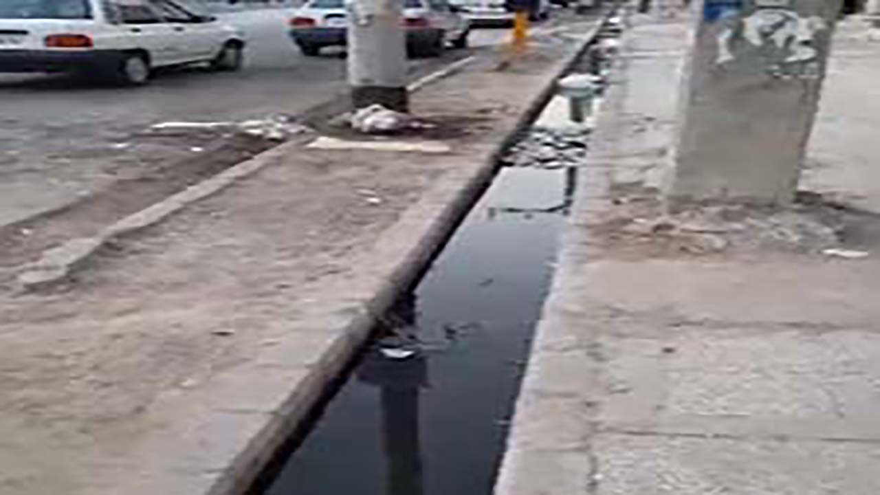 تصاویری از بهداشت اسفناک جوی آب در فرخ‌شهر