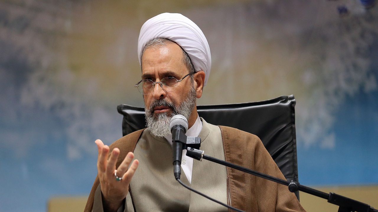 مسئولان کمر همت را برای رفع مشکلات اقتصادی محکم‌تر ببندند