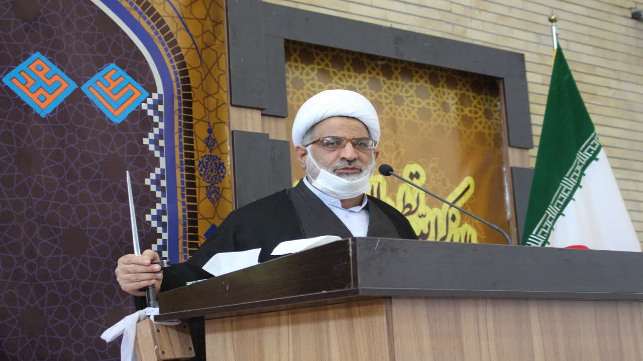 انتقاد امام جمعه کنگان از کاهش توجه وزارت نفت به  مسئولیت&zwnj;های اجتماعی