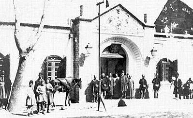 مریض&zwnj;خانه دولتی با غذا و لباس رایگان/ اولین بیمارستان ایران چگونه ساخته شد؟