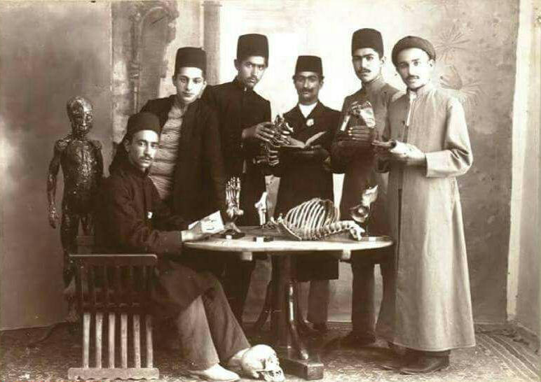 مریض&zwnj;خانه دولتی با غذا و لباس رایگان/ اولین بیمارستان ایران چگونه ساخته شد؟