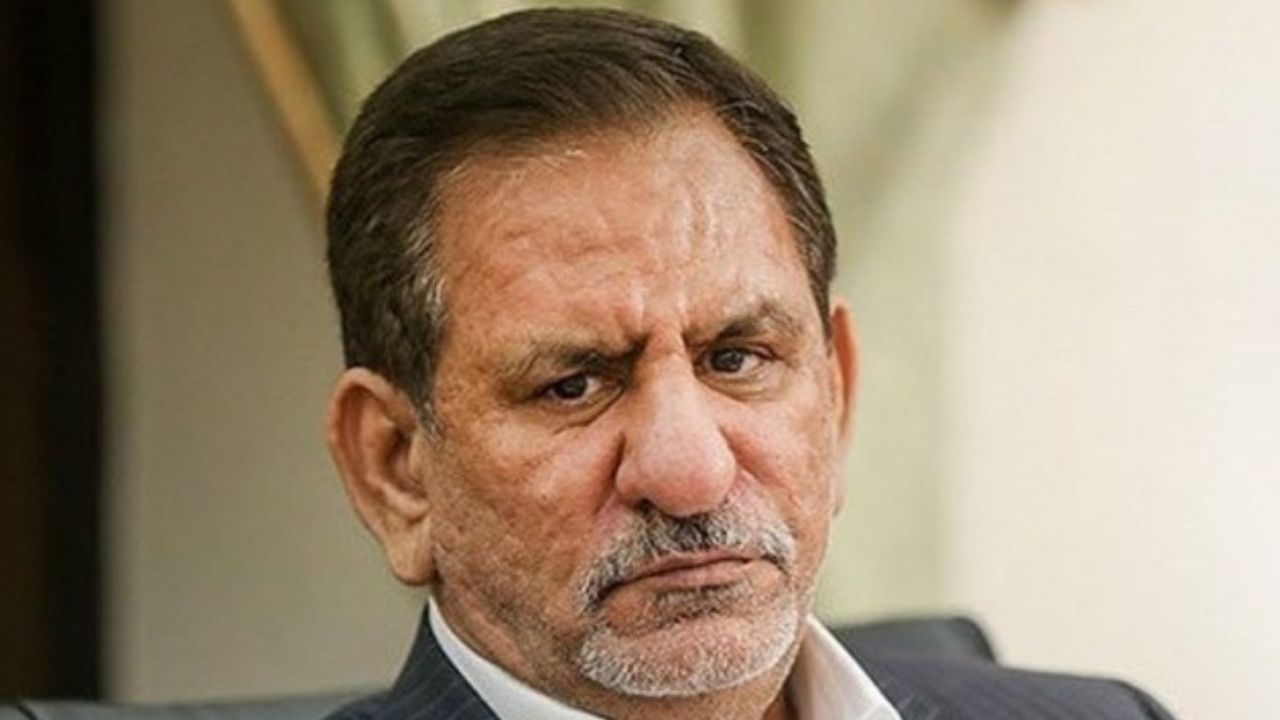 اقتصاد کشور همچنان پابرجا ایستاده است