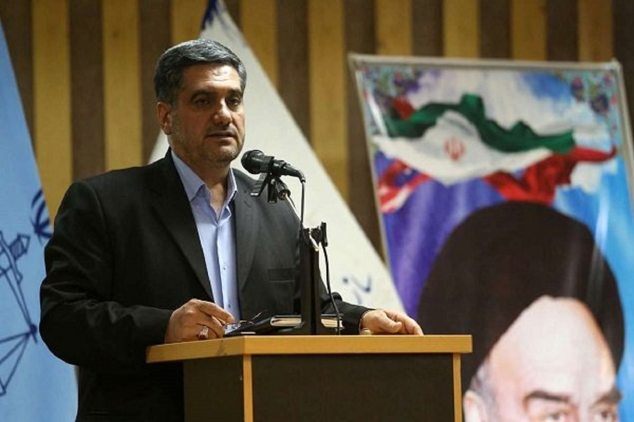 کارکنان ثبت اسناد از هیچ خطایی و تخلفی چشم پوشی نکنند
