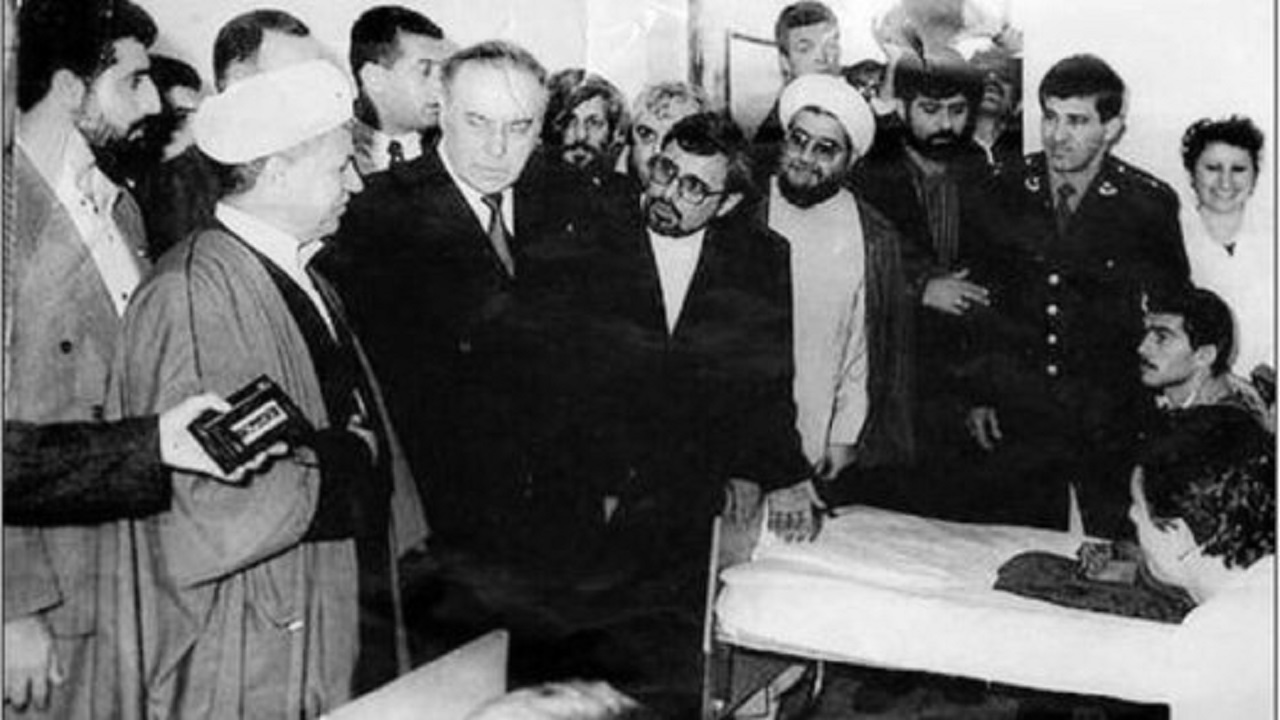 چه کسی می&zwnj;تواند آتش بین ایروان و باکو را خاموش کند؟ /ایران؛ میانجی چند ده ساله در بحران قره باغ/ریشه درگیری ارمنستان و جمهوری آذربایجان چیست؟