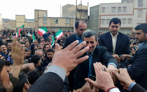 احمدی نژاد و شیرینکاری هایی که هر لحظه به روز می شود احمدی نژاد و شیرینکاری هایی که هر لحظه به روز می شود