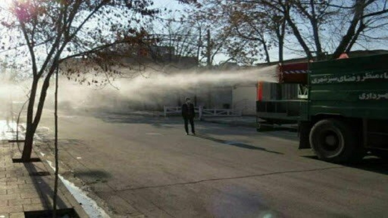 شروع طرح گندزدایی در فضای سبز شهری کرمانشاه