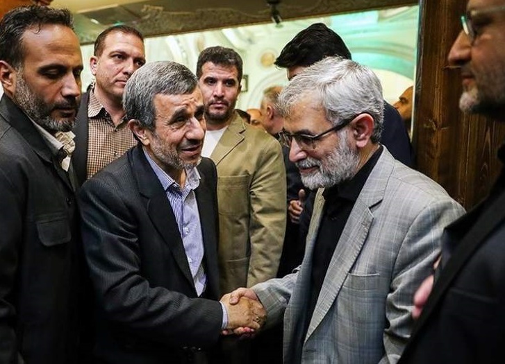 احمدی نژاد و شیرینکاری هایی که هر لحظه به روز می شود احمدی نژاد و شیرینکاری هایی که هر لحظه به روز می شود