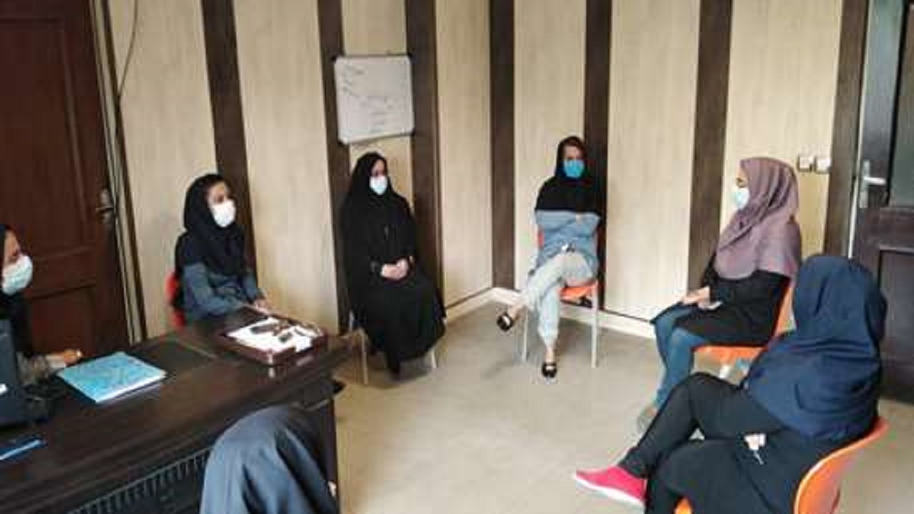 جلسه هم اندیشی مربیان جمعیت هلال احمر اهواز برگزار شد