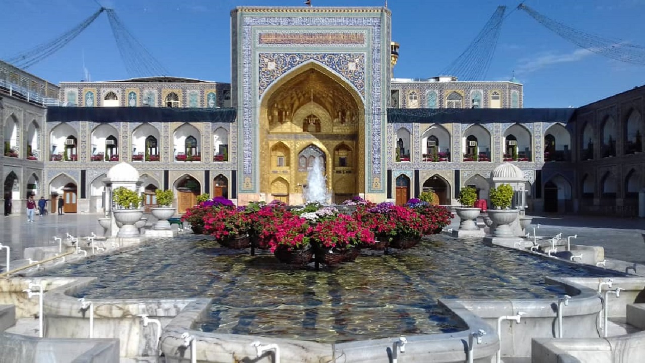شهادت امام رضا (ع) را در خلوتی حزن انگیز به سوگ می‌نشینیم/ به تو از دور سلام + فیلم و تصاویر
