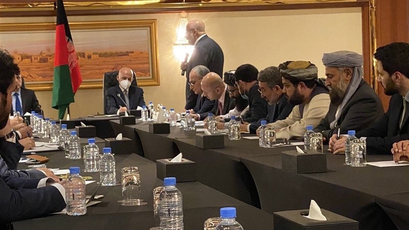 اشرف غنی با تیم مذاکره کننده دولت افغانستان دیدار کرد