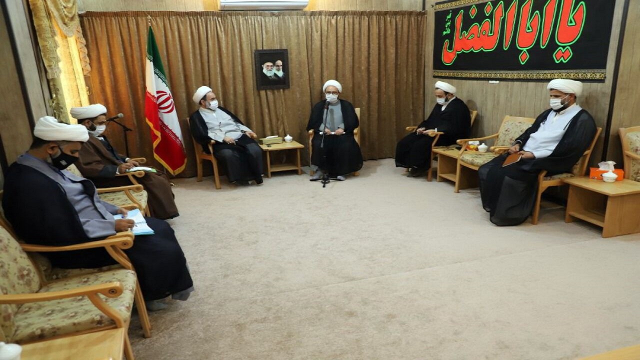 مدیریت مدرسه علمیه باید معجونی از کمالات باشد