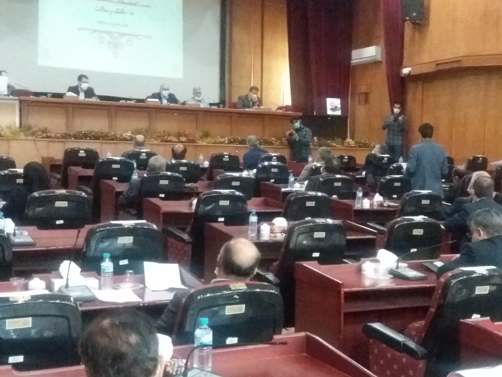 کشور در حال جنگ تمام عیار اقتصادی است
