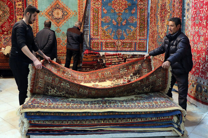افتتاح نخستین پایانه صادراتی فرش ایران در زنجان